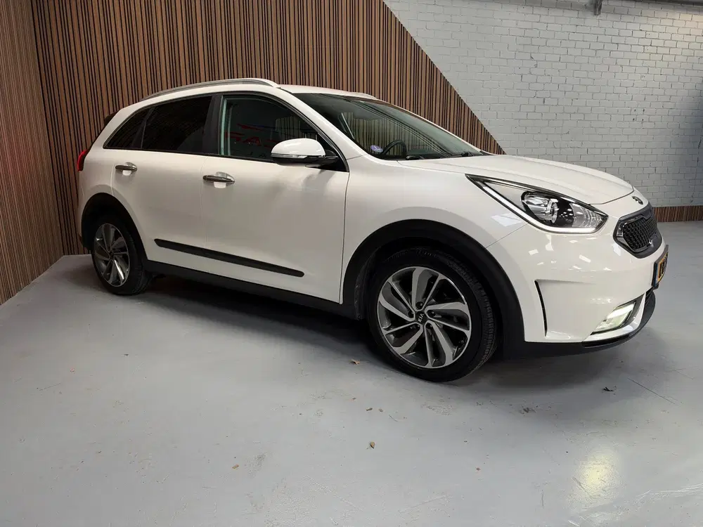 Kia Niro 1.6 GDi Hybrid ExecutiveLine uit 2019, foto 6
