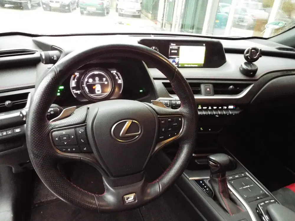 Lexus UX 250h F Sport First Edition NL AUTO-TREKHAA uit 2019, foto 15