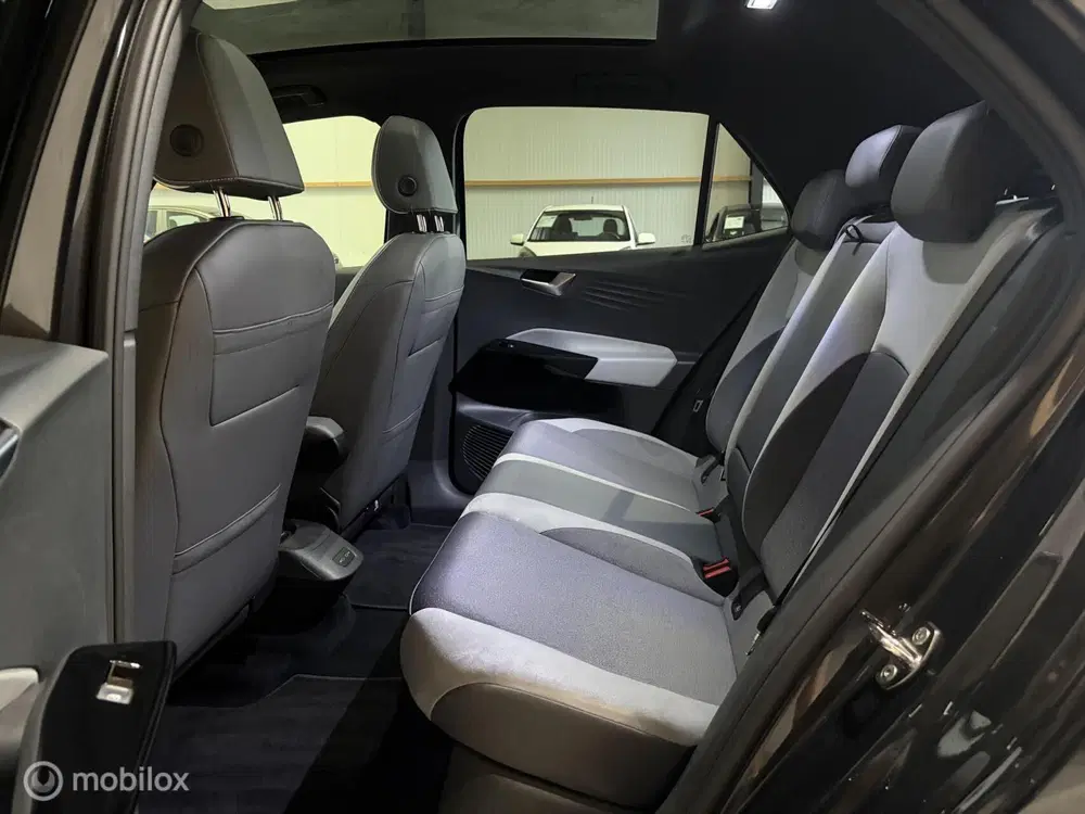 Volkswagen ID.3 First Max 58 kWh SOH 94% Panoramadak 20inc uit 2020, foto 15