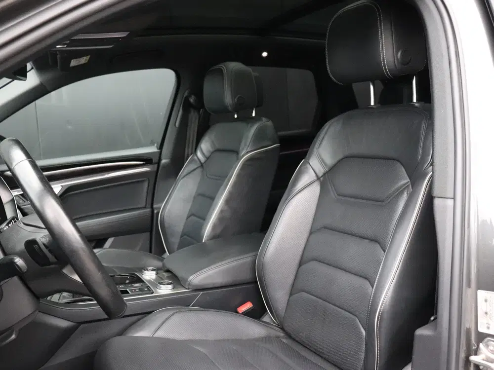 Volkswagen Touareg 3.0 TSi 4MOTION uit 2021, foto 13