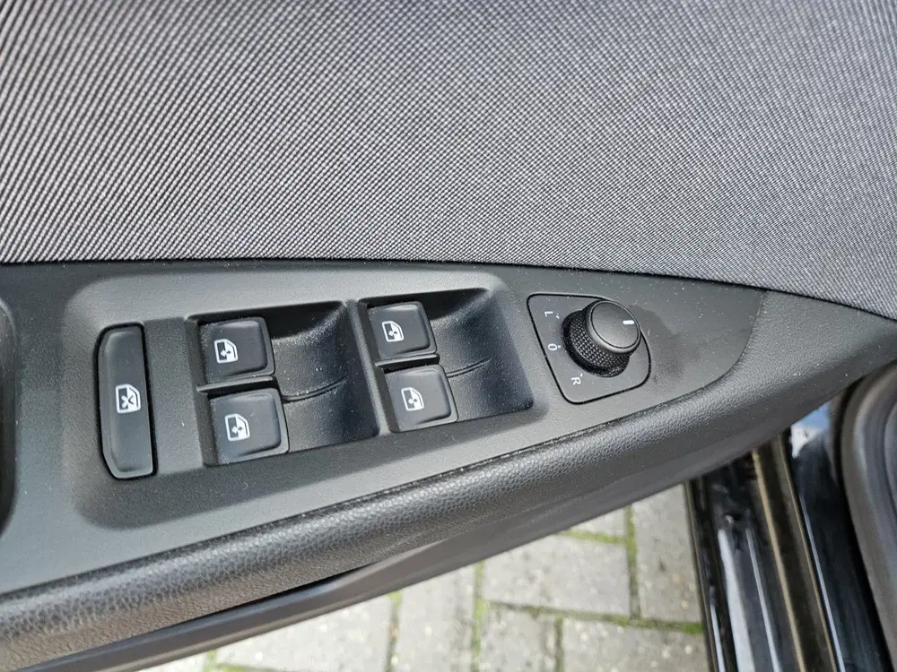 SEAT Leon 1.0 EcoTSI Style Business Intense (bj 2019 uit 2019, foto 6