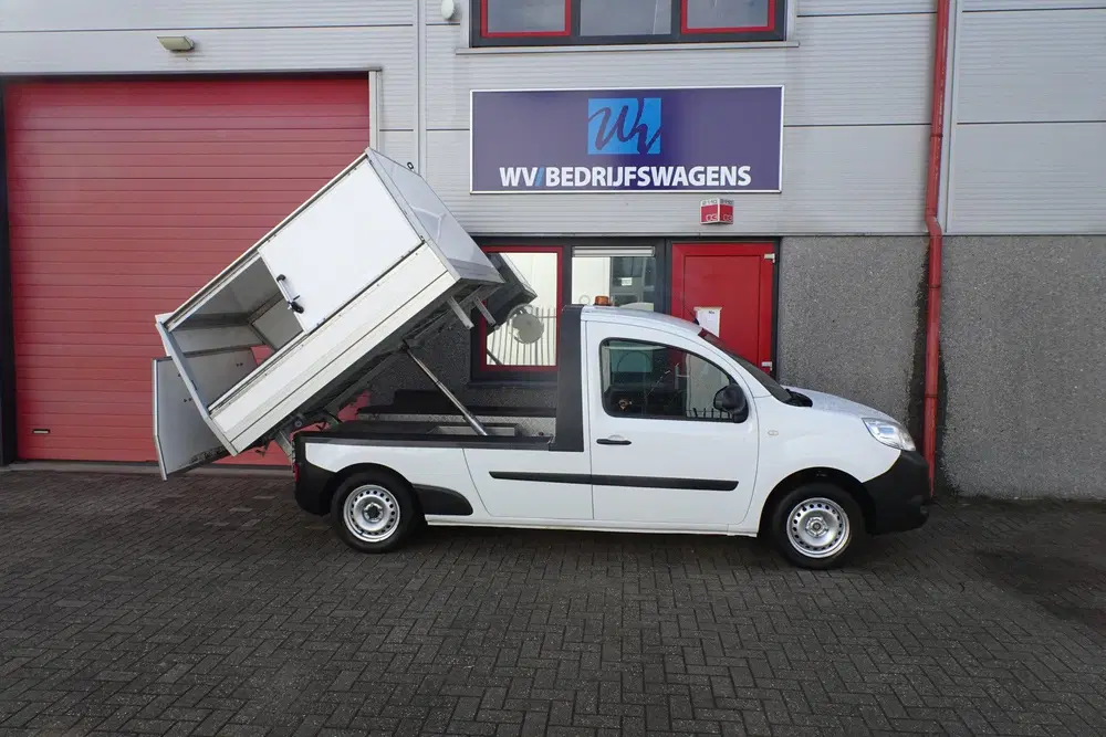 Renault Kangoo 1.5 Blue dCi 95 Comfort Maxi kipper uit 2022, foto 4