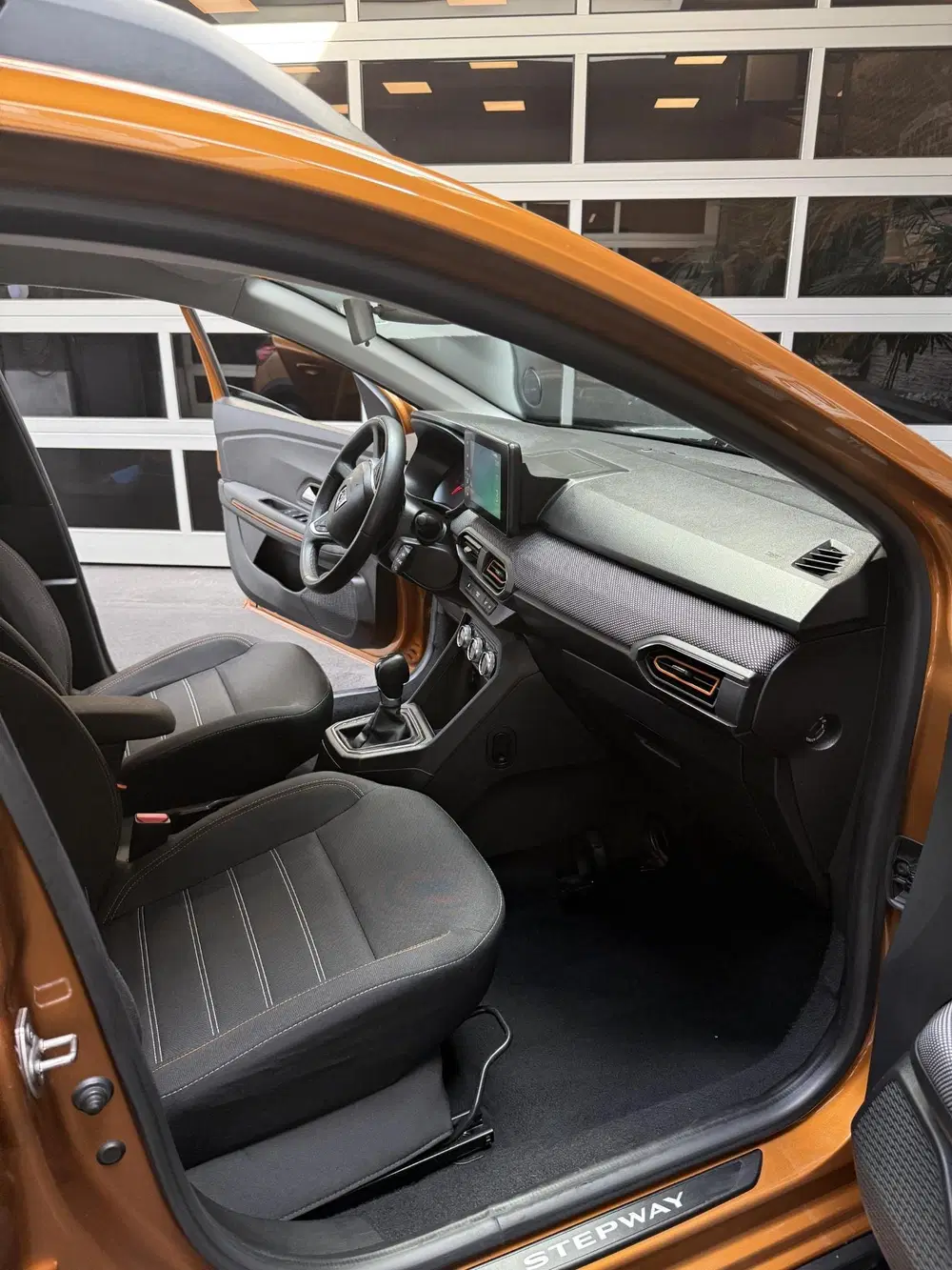 Dacia Sandero 1.0 TCe 90 Comfort Automaat uit 2021, foto 6