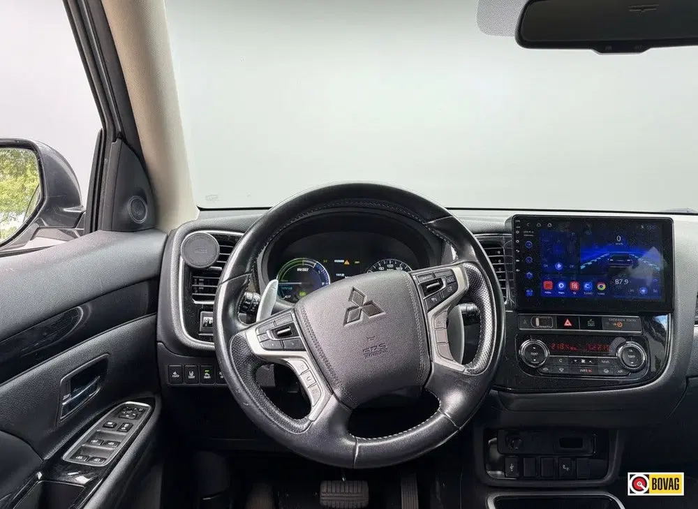 Mitsubishi Outlander 2.4 PHEV Pure+ CARPLAY DODEHOEKDETECTIE uit 2019, foto 14