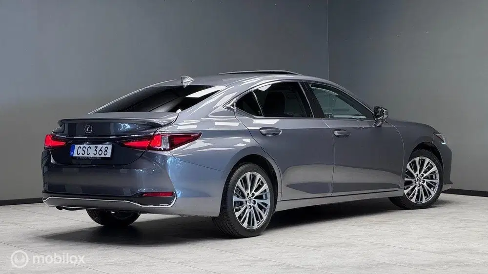 Lexus ES 300h Executive Line uit 2021, foto 5