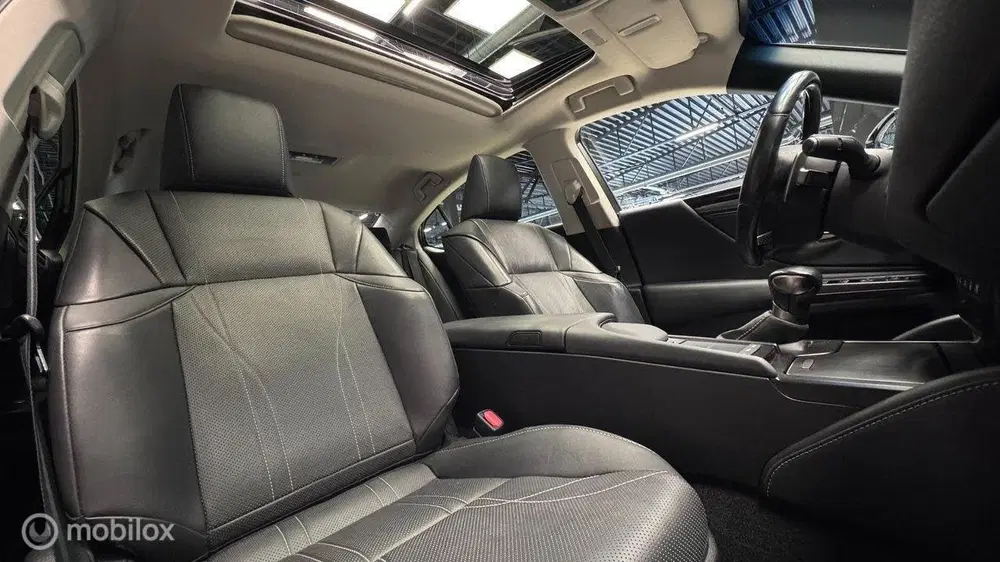 Lexus ES 300h Executive Line uit 2021, foto 9