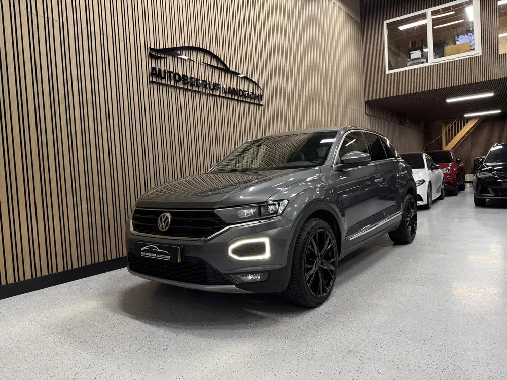 Volkswagen T-Roc 1.5 TSI uit 2020, foto 4