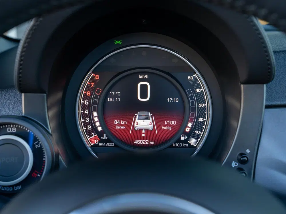 Abarth 595C 1.4 T-Jet 215PK Stage 2 Turismo uit 2022, foto 12