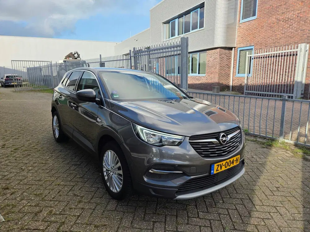 Opel Grandland 1.2 Turbo Business Executive uit 2019, foto 3
