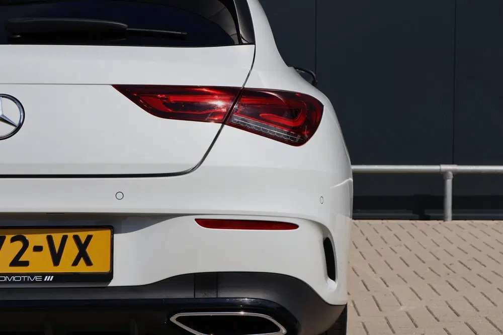 Mercedes-Benz CLA 250 e AMG Limited uit 2020, foto 12