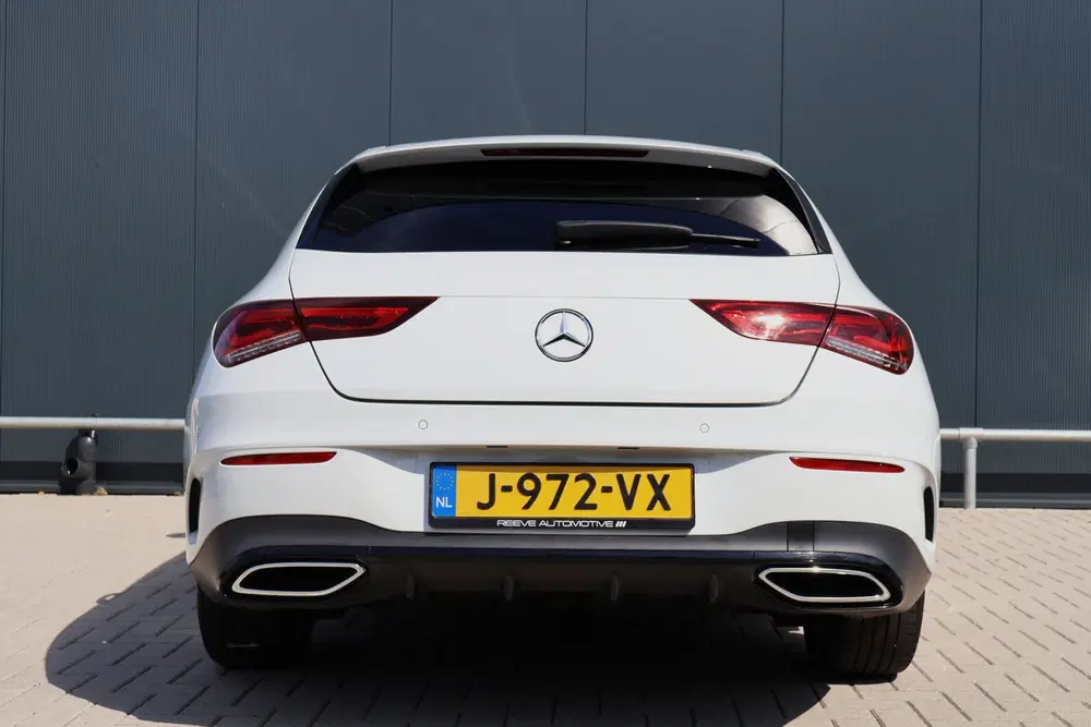 Mercedes-Benz CLA 250 e AMG Limited uit 2020, foto 8