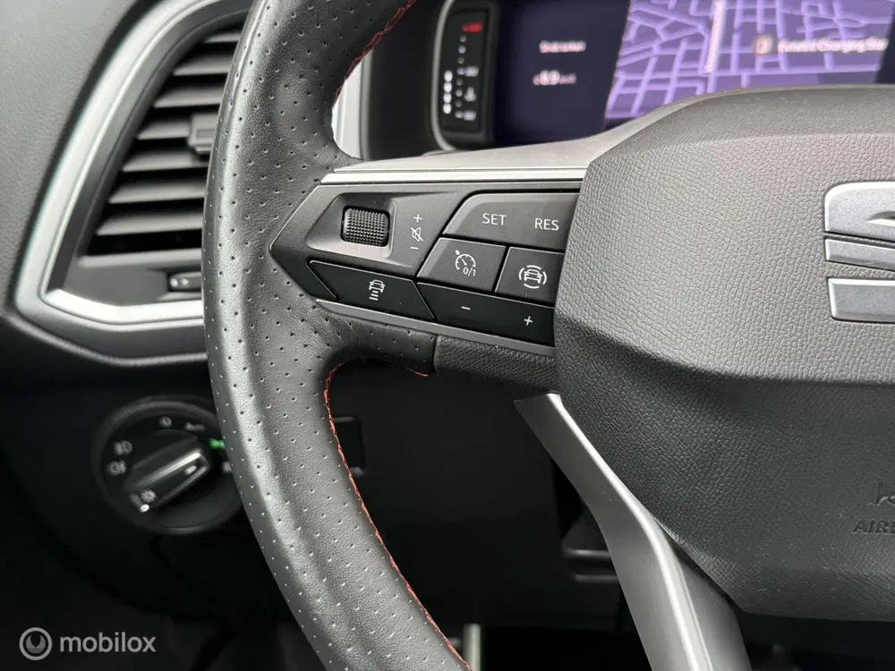 SEAT Ateca 1.5 TSI FR Panodak Virtual Navi Carplay 36 uit 2020, foto 15
