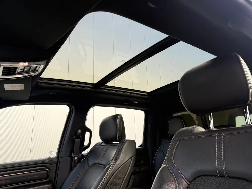 Dodge RAM 2024 Zwart uit 2024, foto 10