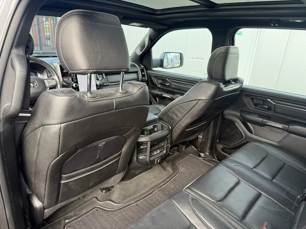 Dodge RAM 2024 Zwart uit 2024, foto 12