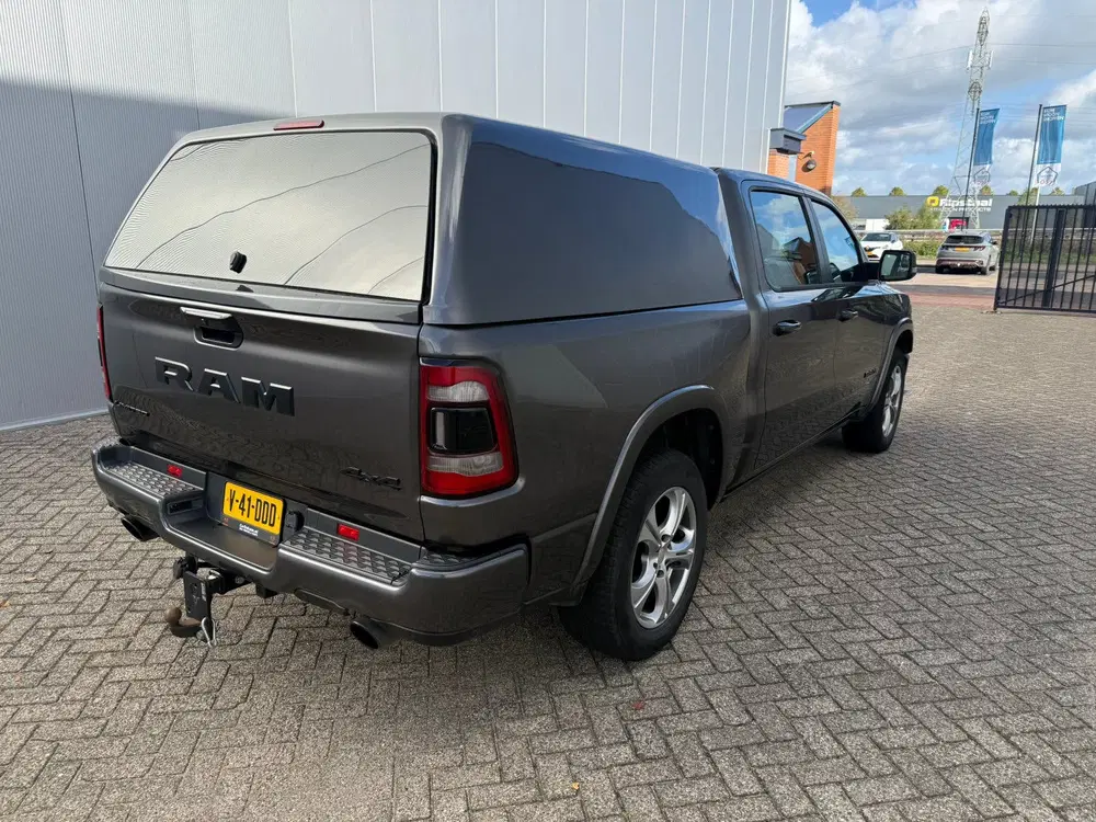 Dodge RAM 2024 Zwart uit 2024, foto 4