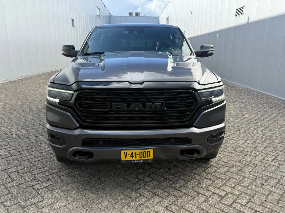 Dodge RAM 2024 Zwart uit 2024, foto 8