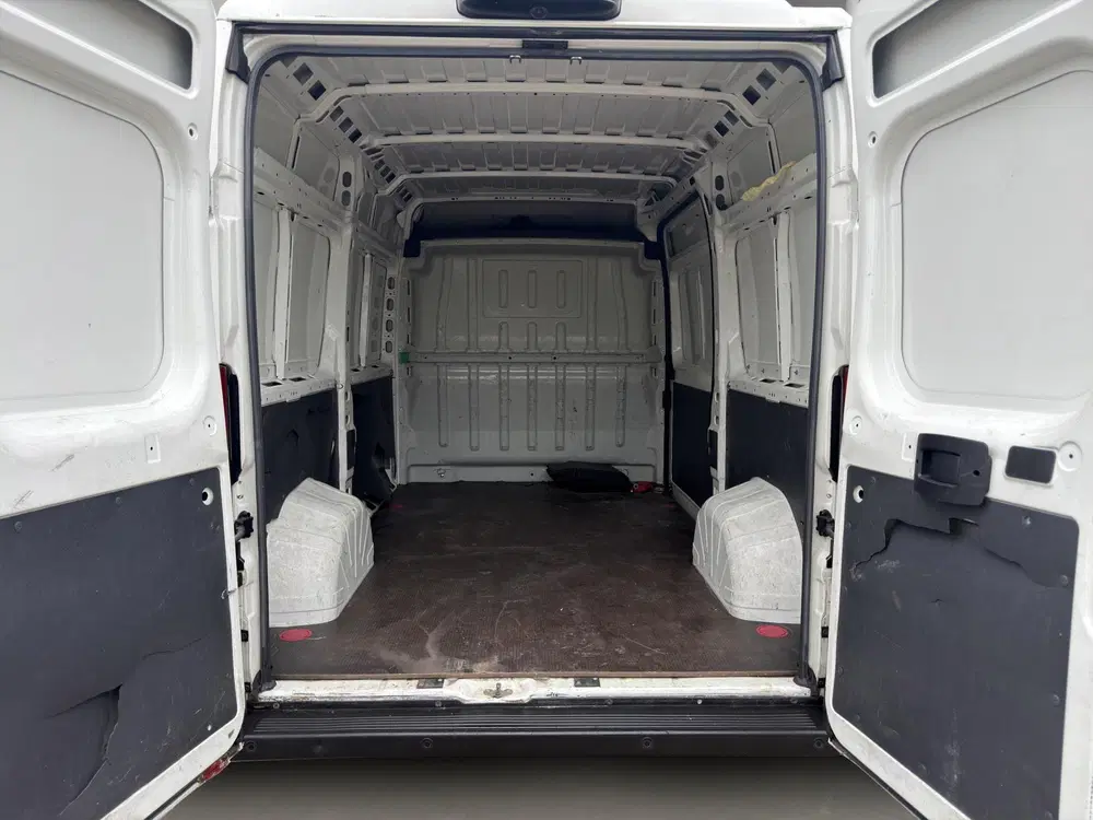 Citroën Jumper Citroen Jumper 30 2.2 BlueHDi 140 L2H2 Clu uit 2021, foto 14