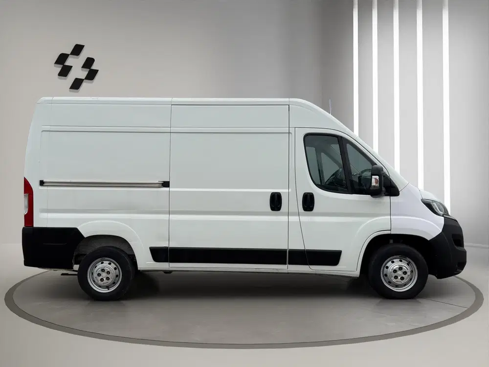 Citroën Jumper Citroen Jumper 30 2.2 BlueHDi 140 L2H2 Clu uit 2021, foto 6
