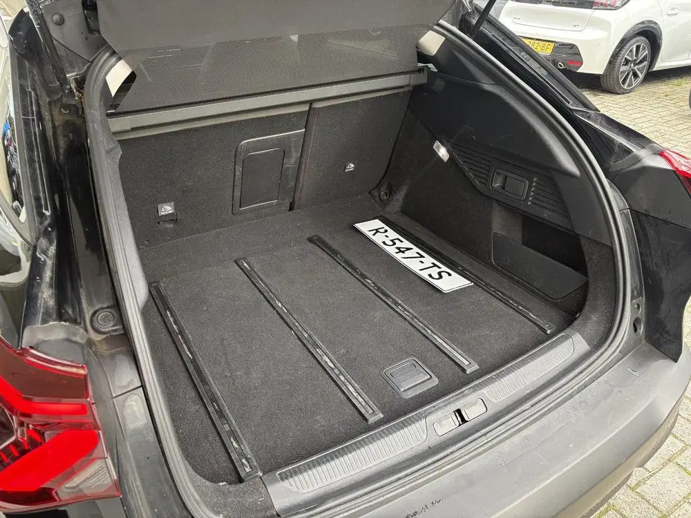 Citroën C5 X 1.2T 130pk Automaat Business Plus uit 2022, foto 11