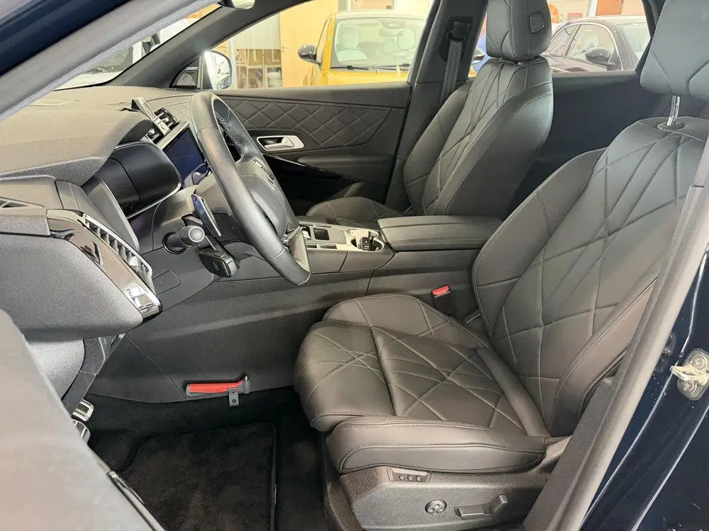 DS Automobiles DS 7 DS DS 7 1.6 PHEV 300 4x4 Pallas Panoramada uit 2025, foto 7