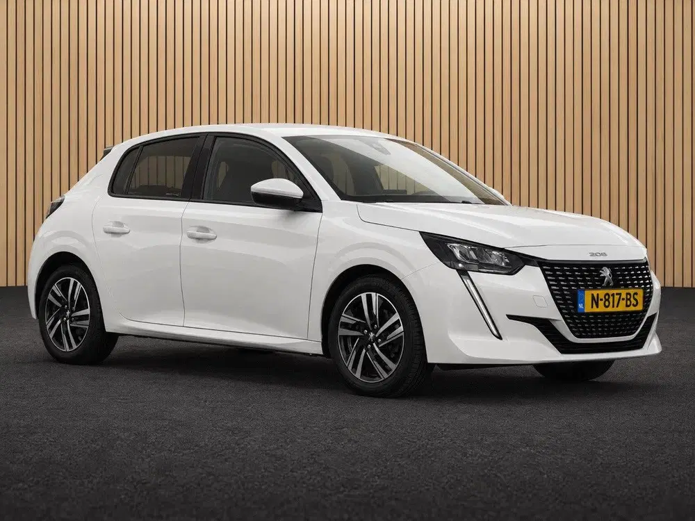 Peugeot 208 1.2 PT Allure Pack uit 2021