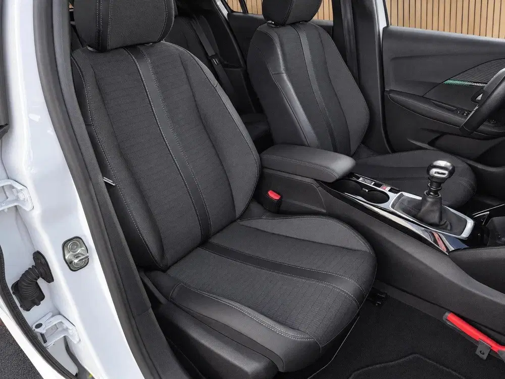 Peugeot 208 1.2 PT Allure Pack uit 2021, foto 11