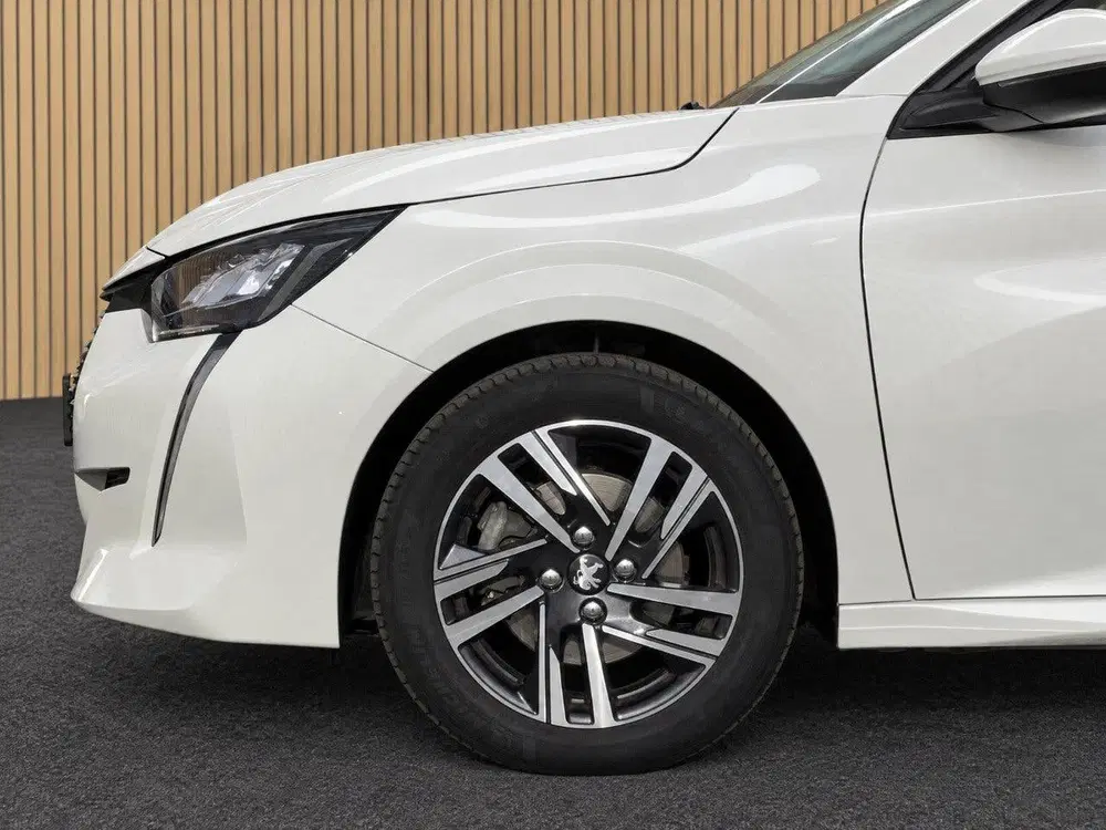 Peugeot 208 1.2 PT Allure Pack uit 2021, foto 9
