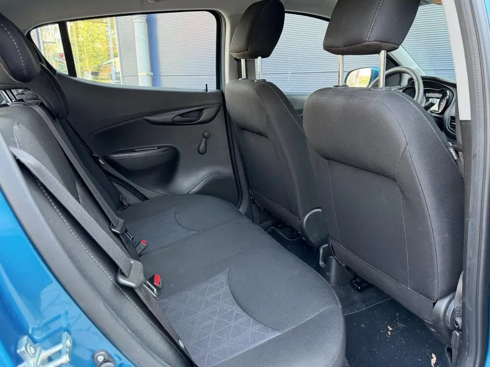 Opel Karl 1.0 ecoFLEX 120 Jaar Edition uit 2019, foto 9
