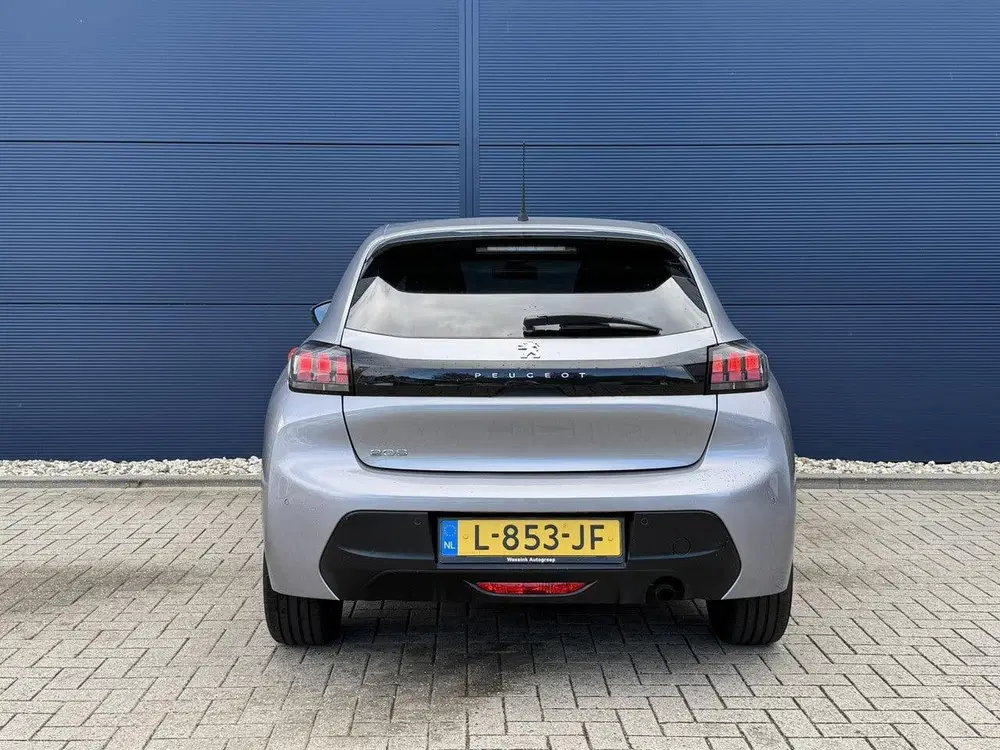 Peugeot 208 1.2 PureTech Active Pack uit 2021, foto 5