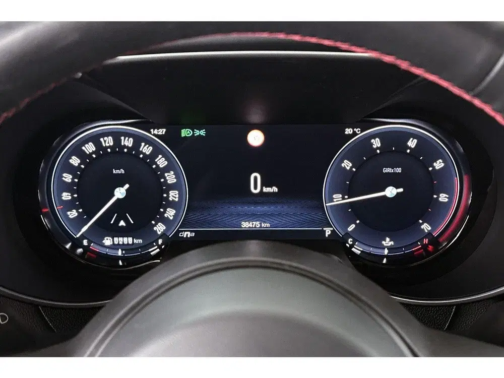Alfa Romeo Giulia 2.0 T GME AWD Competizione 280PK Facelift uit 2024, foto 10