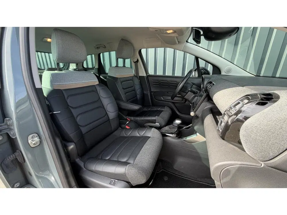 Citroën C3 Aircross 1.2 PureTech Shine Automaat uit 2022, foto 12