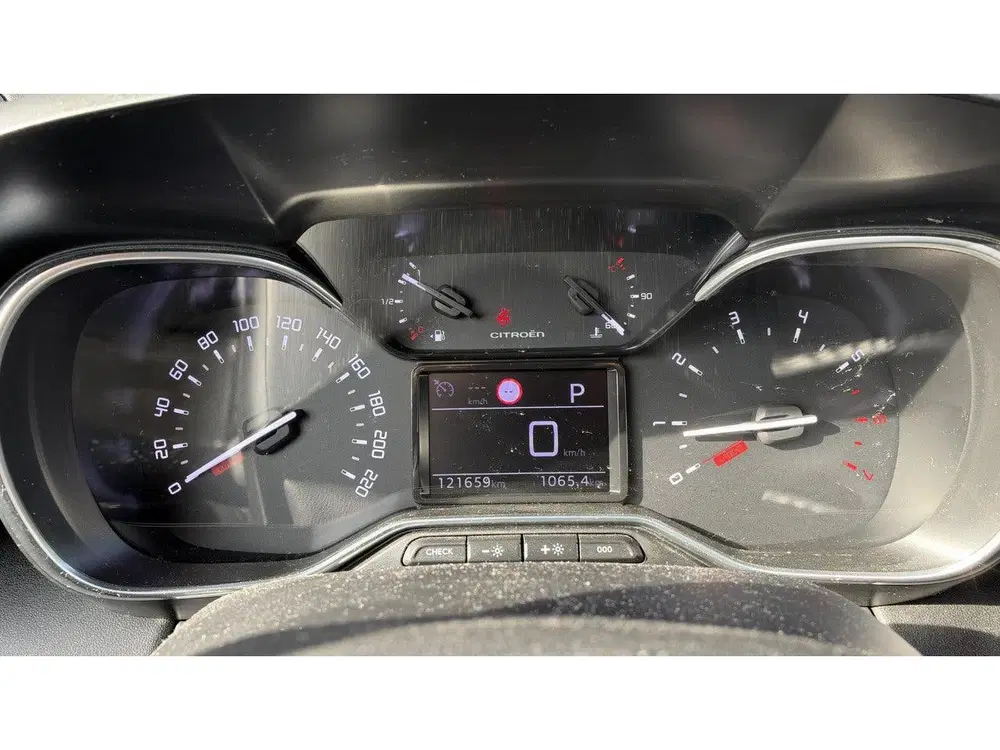 Citroën C3 Aircross 1.2 PureTech Shine Automaat uit 2022, foto 8