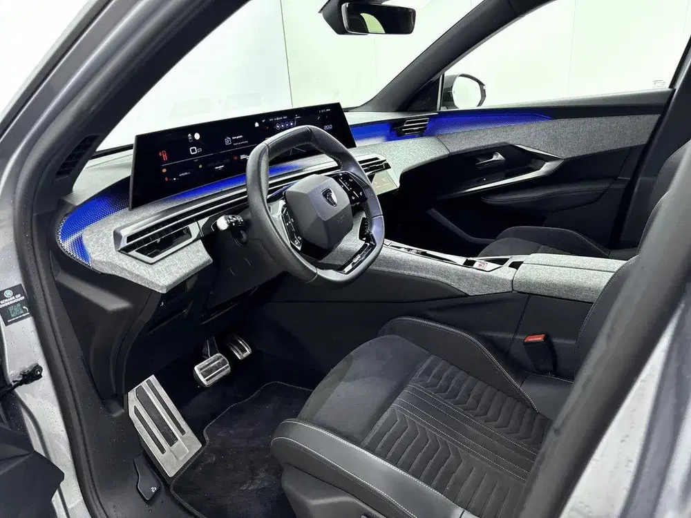 Peugeot 3008 SUV Hybrid 136pk Automaat GT uit 2024, foto 15