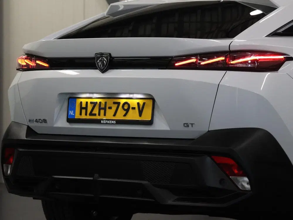 Peugeot 408 e-408 GT Avantage 58 kWh 210PK uit 2025, foto 8