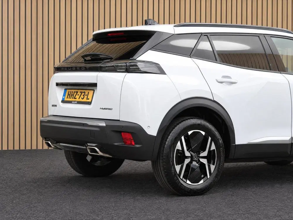 Peugeot 2008 1.2 Hybrid 145 Allure uit 2025, foto 11