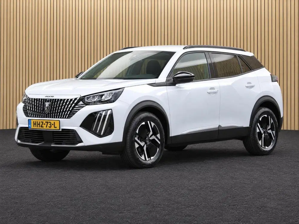 Peugeot 2008 1.2 Hybrid 145 Allure uit 2025, foto 5