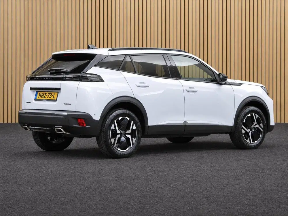 Peugeot 2008 1.2 Hybrid 145 Allure uit 2025, foto 6
