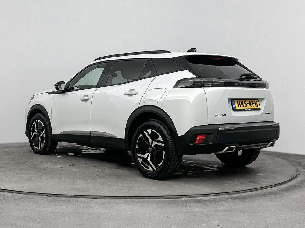 Peugeot 2008 1.2 Hybrid 145 Allure uit 2025, foto 3