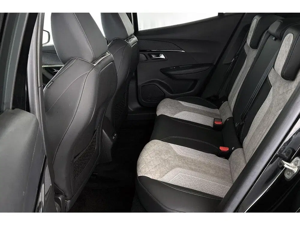 Peugeot 2008 EV GT Pack 50 kWh Stoelverwarming Keyless uit 2021, foto 8