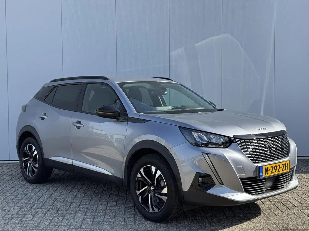 Peugeot 2008 1.2 PureTech Allure uit 2022, foto 3