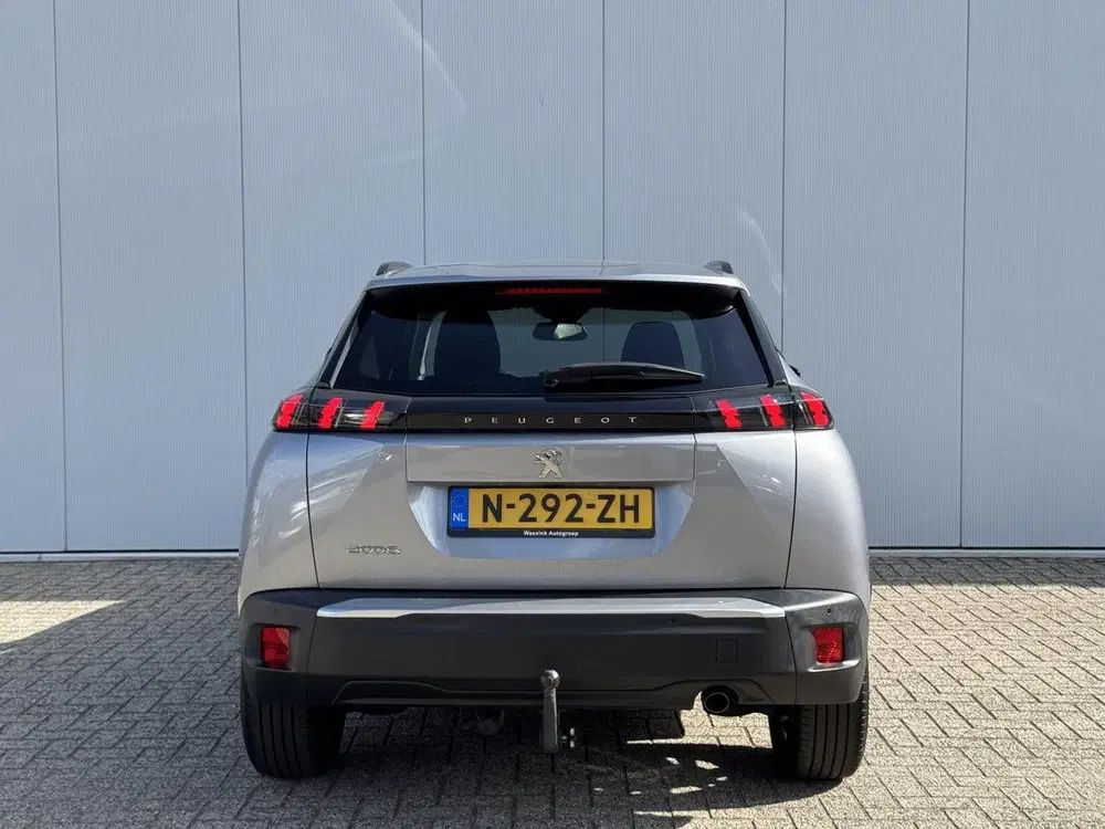 Peugeot 2008 1.2 PureTech Allure uit 2022, foto 6
