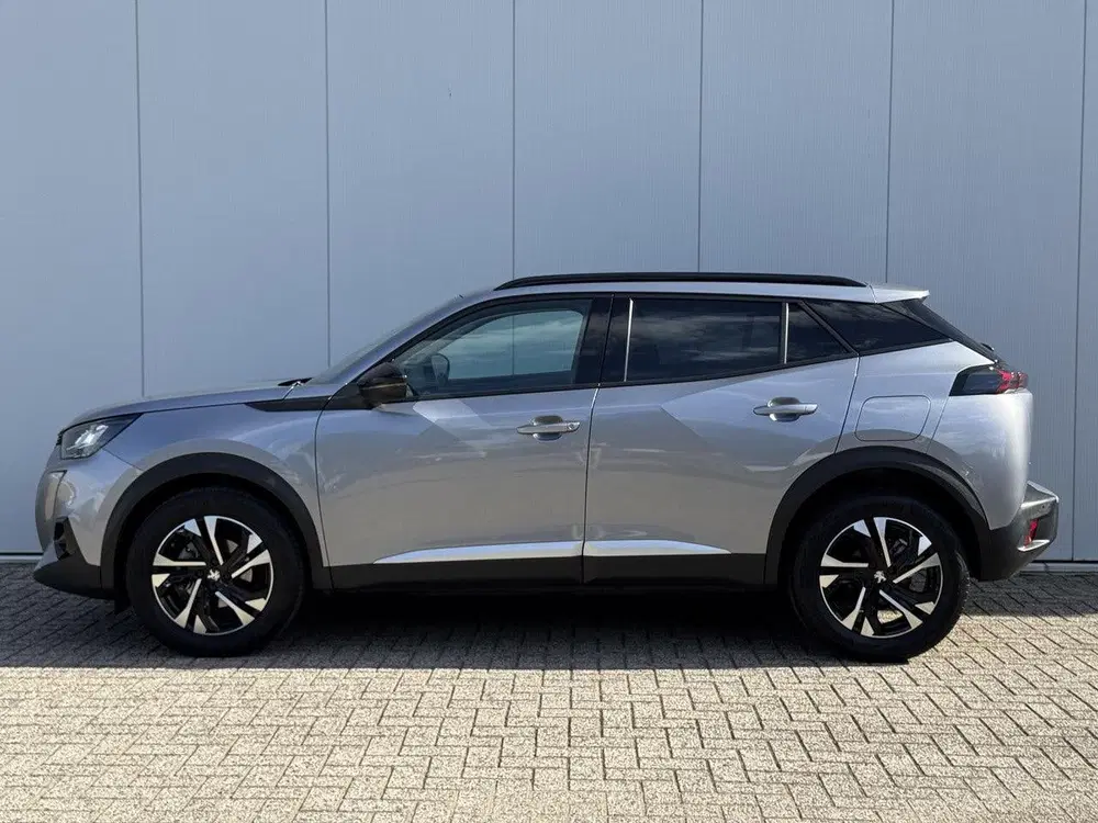 Peugeot 2008 1.2 PureTech Allure uit 2022, foto 8