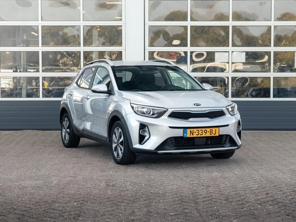 Kia Stonic 1.0 T-GDi MHEV DynamicPlusLine uit 2021, foto 3