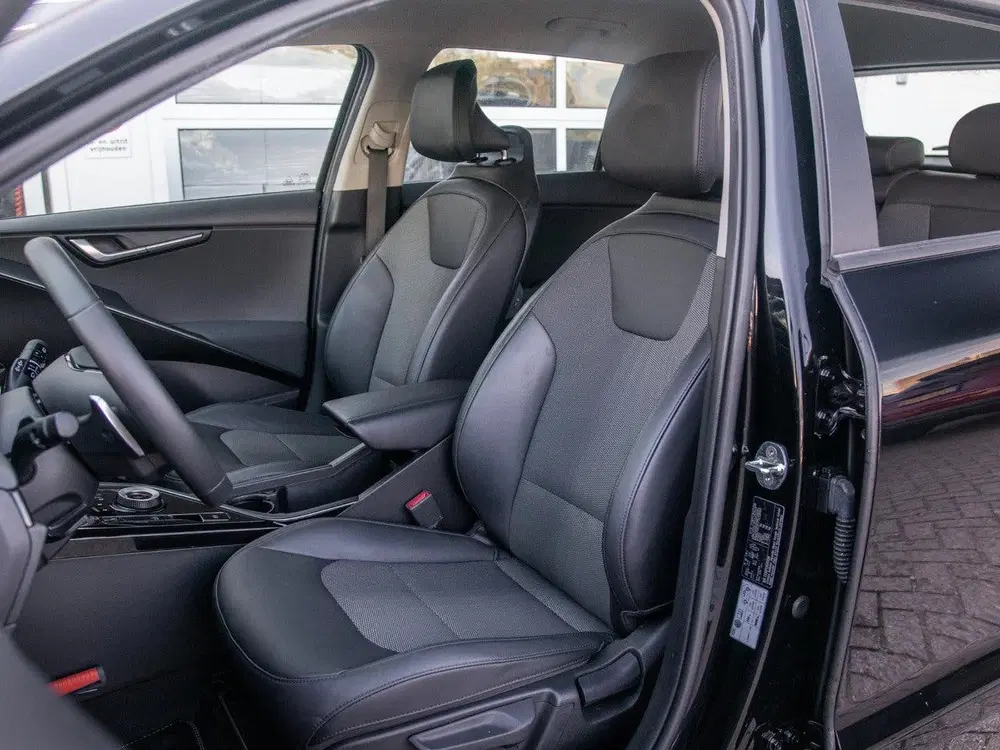 Kia Niro DynamicLine 64.8 kWh uit 2022, foto 10