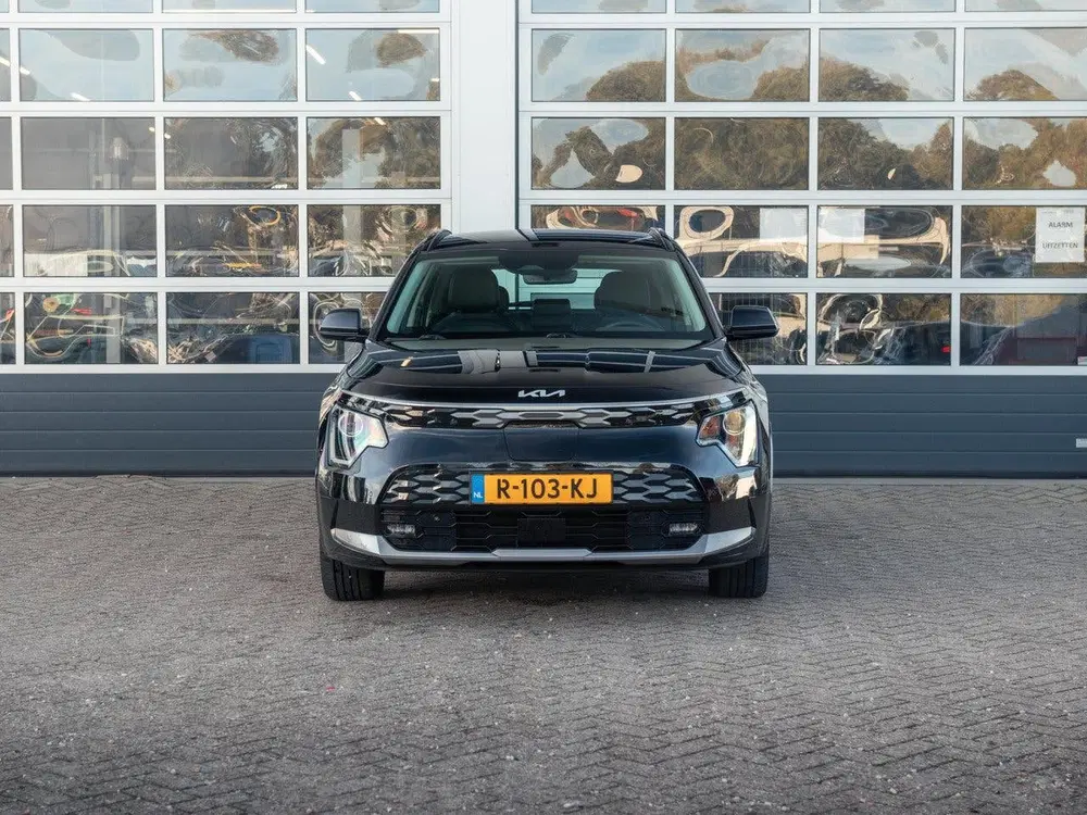 Kia Niro DynamicLine 64.8 kWh uit 2022, foto 2