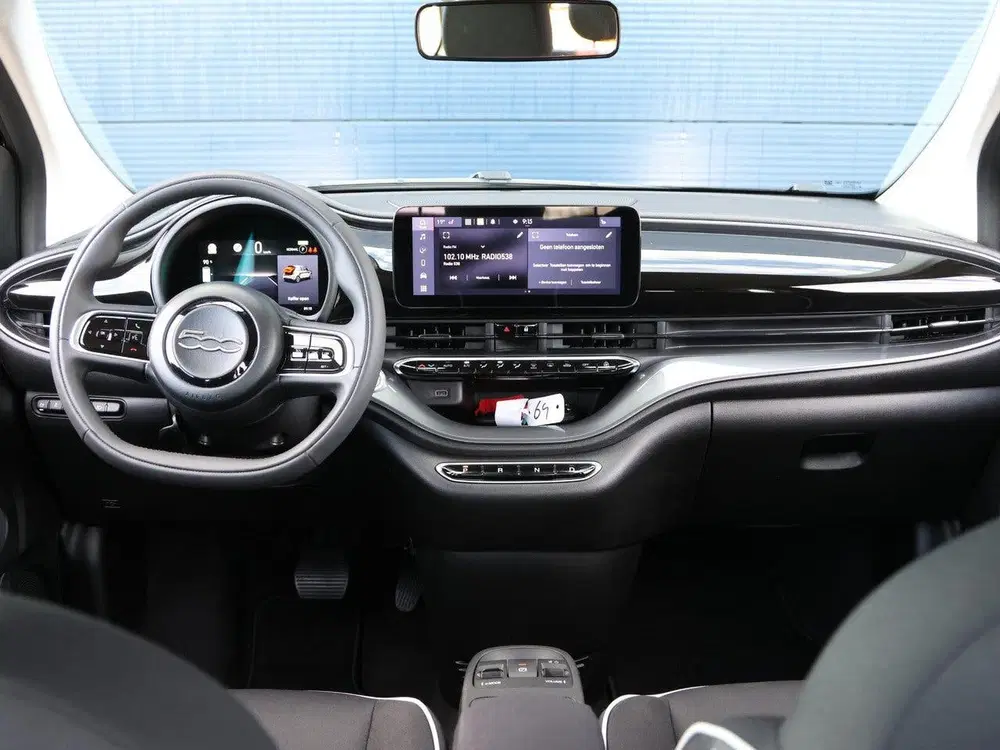 Fiat 500e Icon 42 kWh uit 2023, foto 15