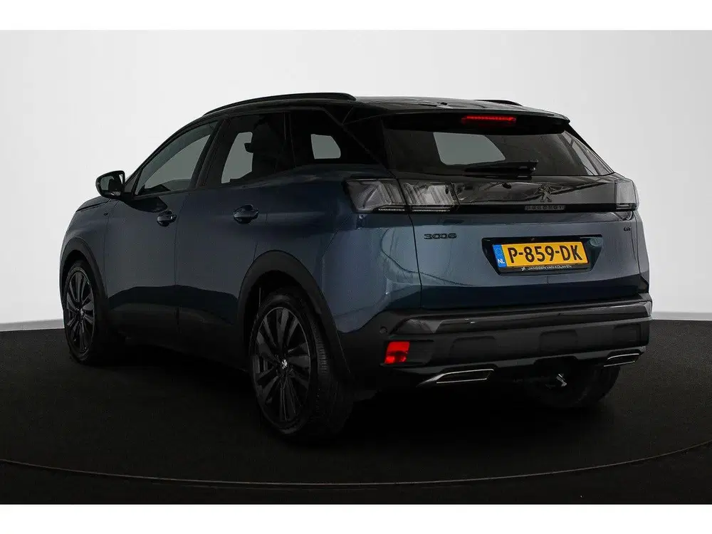 Peugeot 3008 1.2 PureTech GT Black Pack Trekhaak Keyles uit 2022, foto 4