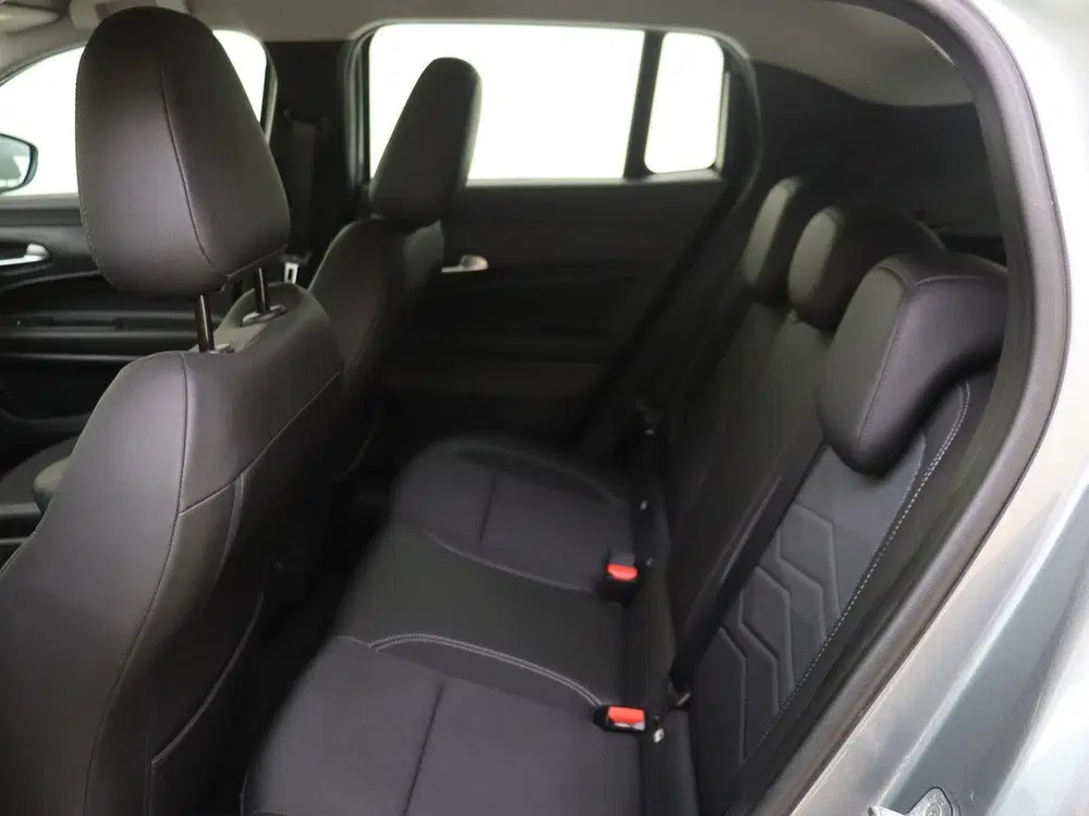 Jeep Avenger 1.2 e-Hybrid Altitude uit 2025, foto 12