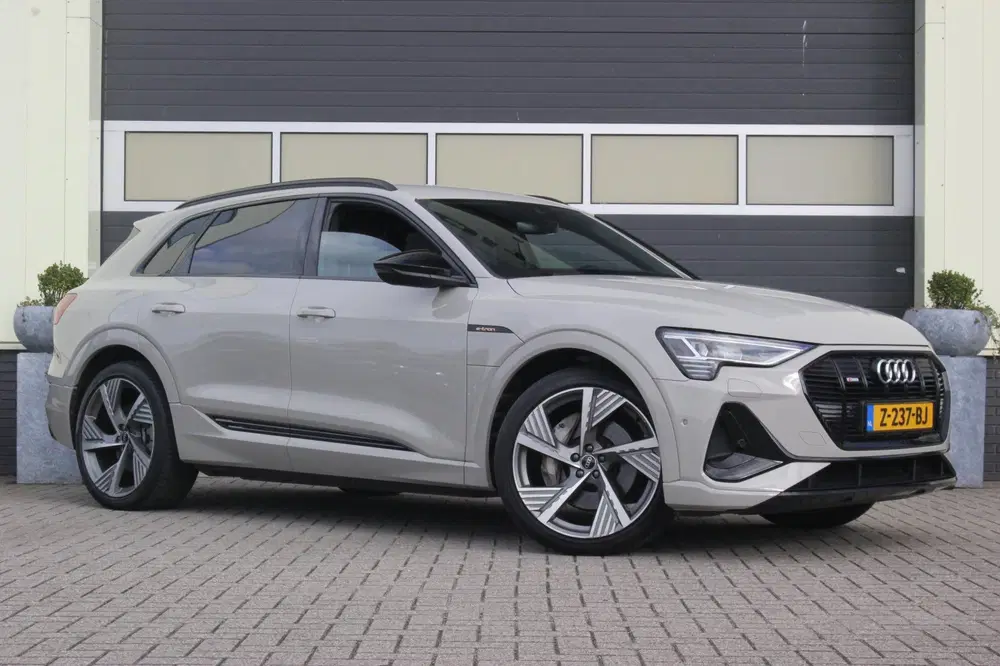 Audi e-tron 50 quattro S edition S-Line uit 2021, foto 5
