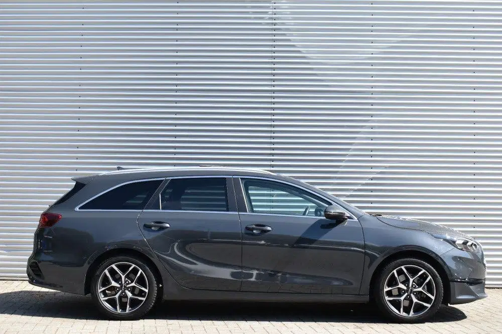 Kia Ceed SPORTSWAGON 1.0 T-GDI EXECUTIVE LINE uit 2024, foto 4